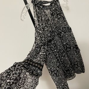 Misa cold shoulder floral top size S